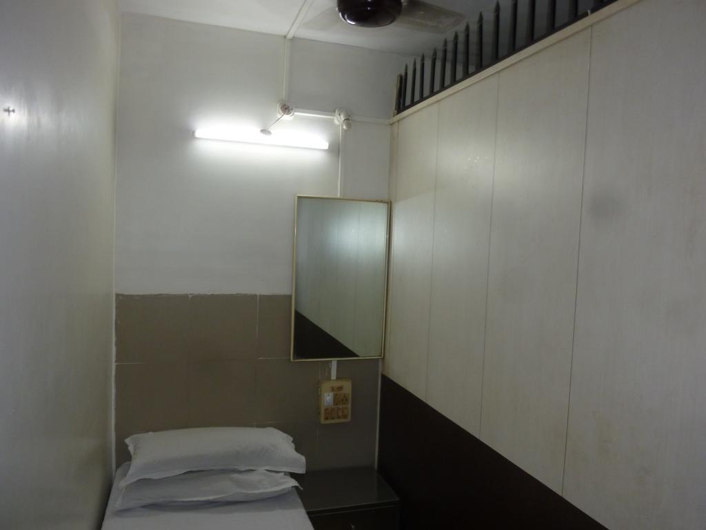 Yadgar Guest House Mumbai Luaran gambar
