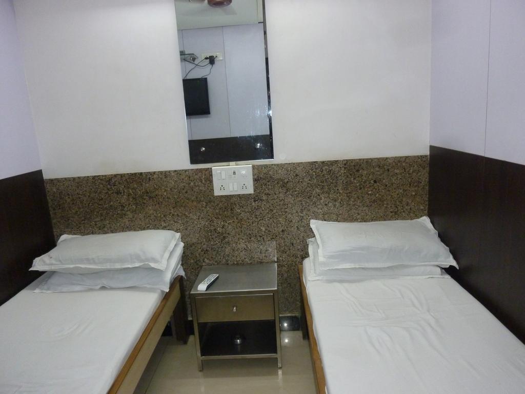 Yadgar Guest House Mumbai Luaran gambar