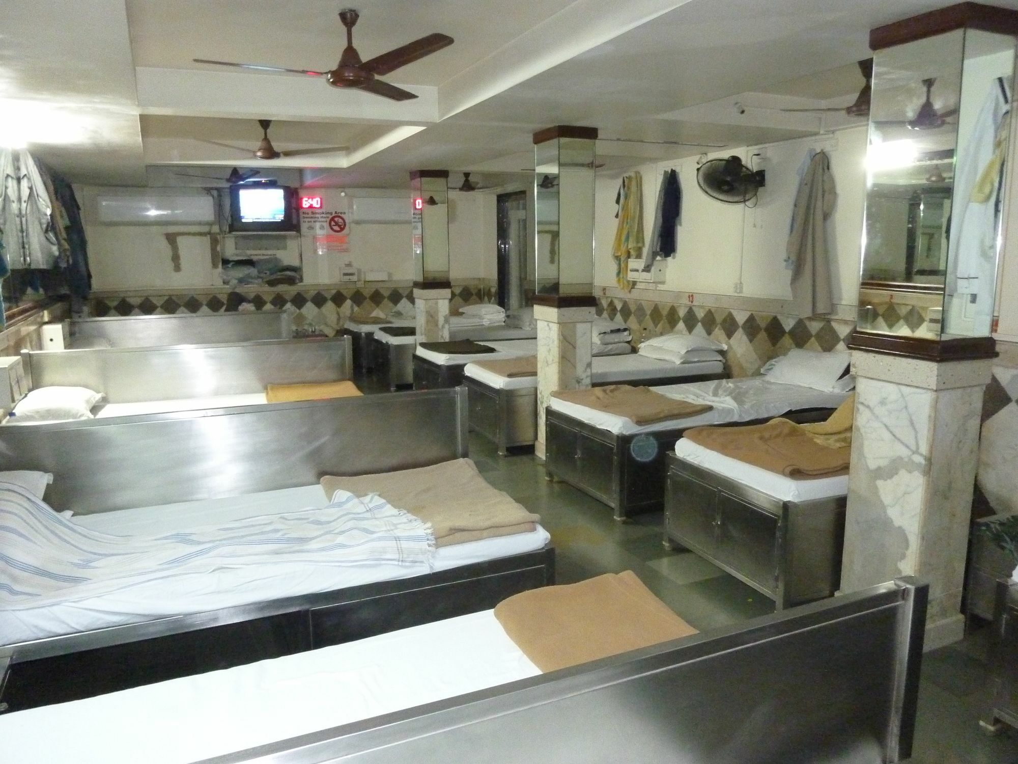 Yadgar Guest House Mumbai Luaran gambar
